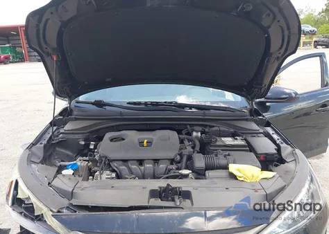 2020 Hyundai Elantra Sel z USA, uszkodzony, nr VIN 5NPD84LF2LH566119